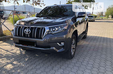 Позашляховик / Кросовер Toyota Land Cruiser Prado 2017 в Тячеві