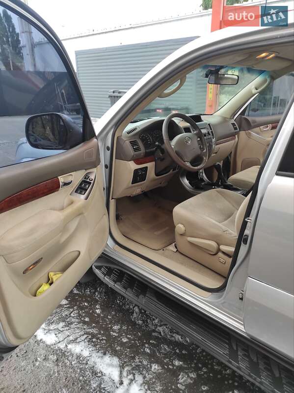 Внедорожник / Кроссовер Toyota Land Cruiser Prado 2004 в Харькове