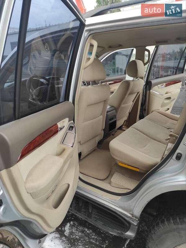 Внедорожник / Кроссовер Toyota Land Cruiser Prado 2004 в Харькове