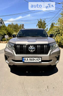 Внедорожник / Кроссовер Toyota Land Cruiser Prado 2018 в Киеве