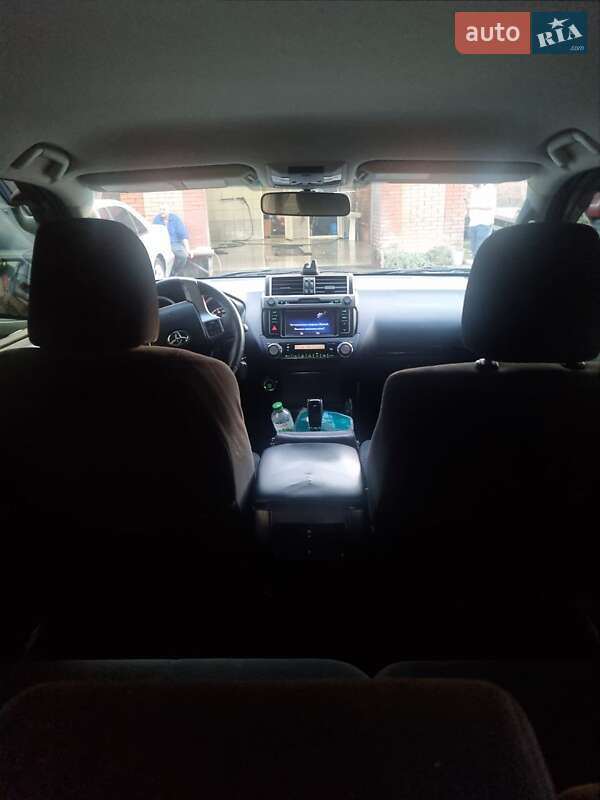 Позашляховик / Кросовер Toyota Land Cruiser Prado 2014 в Сумах фото 4 Позашляховик / Кросовер Toyota Land Cruiser Prado 2014 в Сумах