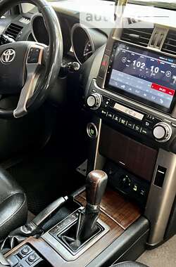 Внедорожник / Кроссовер Toyota Land Cruiser Prado 2013 в Николаеве