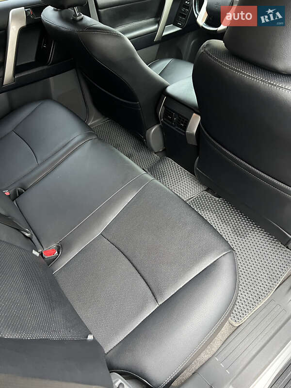 Внедорожник / Кроссовер Toyota Land Cruiser Prado 2011 в Виннице