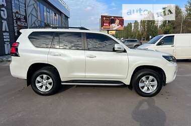 Внедорожник / Кроссовер Toyota Land Cruiser Prado 2019 в Киеве