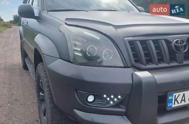 Внедорожник / Кроссовер Toyota Land Cruiser Prado 2005 в Киеве