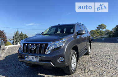 Позашляховик / Кросовер Toyota Land Cruiser Prado 2017 в Дніпрі