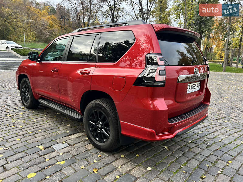 Toyota Land Cruiser Prado 2021