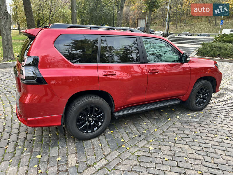 Внедорожник / Кроссовер Toyota Land Cruiser Prado 2021 в Киеве
