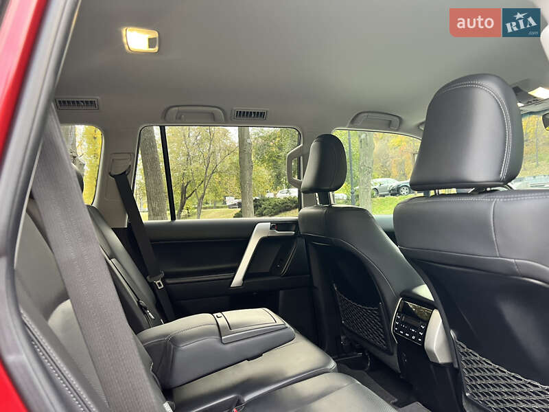 Внедорожник / Кроссовер Toyota Land Cruiser Prado 2021 в Киеве