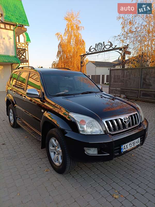 Внедорожник / Кроссовер Toyota Land Cruiser Prado 2005 в Черновцах