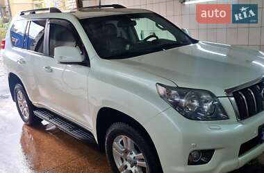 Внедорожник / Кроссовер Toyota Land Cruiser Prado 2010 в Киеве