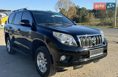 Позашляховик / Кросовер Toyota Land Cruiser Prado 2010 в Львові