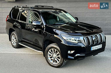 Внедорожник / Кроссовер Toyota Land Cruiser Prado 2019 в Киеве