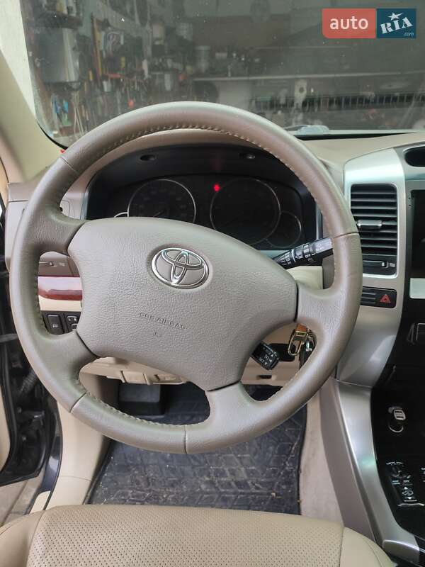 Внедорожник / Кроссовер Toyota Land Cruiser Prado 2005 в Одессе
