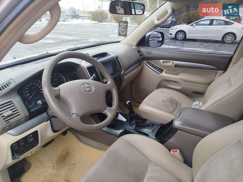 Внедорожник / Кроссовер Toyota Land Cruiser Prado 2003 в Киеве