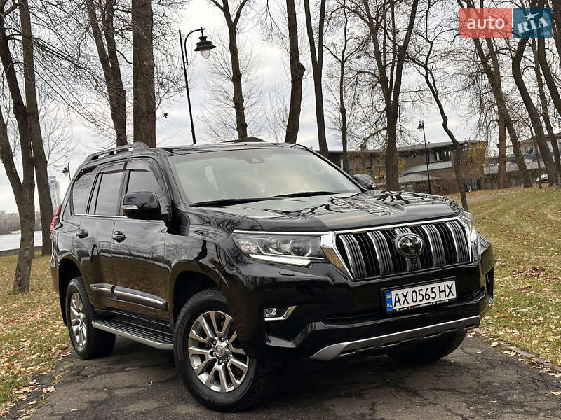 Позашляховик / Кросовер Toyota Land Cruiser Prado 2019 в Києві