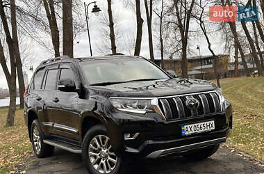 Позашляховик / Кросовер Toyota Land Cruiser Prado 2019 в Києві