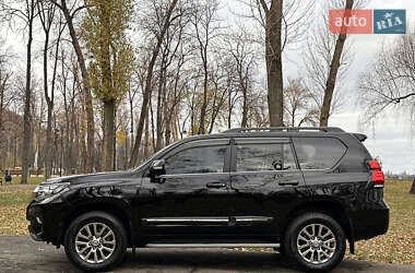 Позашляховик / Кросовер Toyota Land Cruiser Prado 2019 в Києві