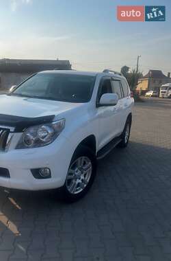 Внедорожник / Кроссовер Toyota Land Cruiser Prado 2010 в Ладыжине