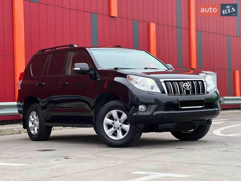 Toyota Land Cruiser Prado 2013