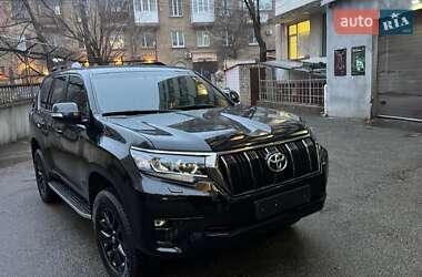 Позашляховик / Кросовер Toyota Land Cruiser Prado 2021 в Києві