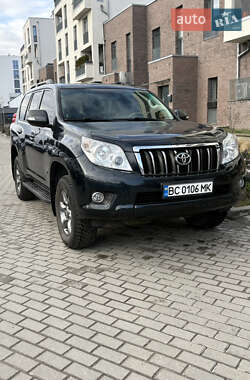 Позашляховик / Кросовер Toyota Land Cruiser Prado 2013 в Львові