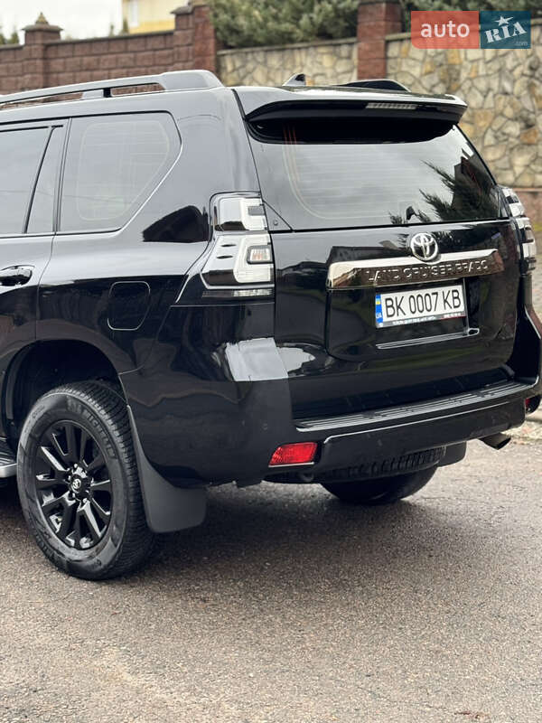 Внедорожник / Кроссовер Toyota Land Cruiser Prado 2022 в Ровно фото 11 Внедорожник / Кроссовер Toyota Land Cruiser Prado 2022 в Ровно
