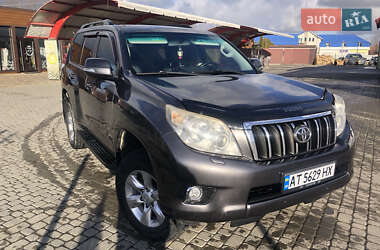 Внедорожник / Кроссовер Toyota Land Cruiser Prado 2013 в Надворной