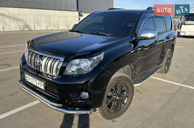 Позашляховик / Кросовер Toyota Land Cruiser Prado 2011 в Бучі