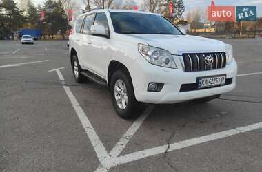 Позашляховик / Кросовер Toyota Land Cruiser Prado 2010 в Києві