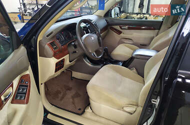 Внедорожник / Кроссовер Toyota Land Cruiser Prado 2006 в 