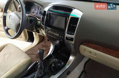 Внедорожник / Кроссовер Toyota Land Cruiser Prado 2006 в 
