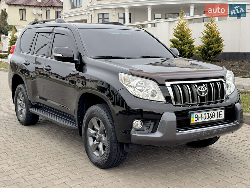 Внедорожник / Кроссовер Toyota Land Cruiser Prado 2010 в Одессе