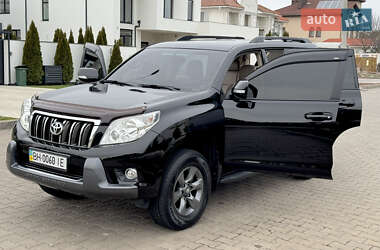 Внедорожник / Кроссовер Toyota Land Cruiser Prado 2010 в Одессе