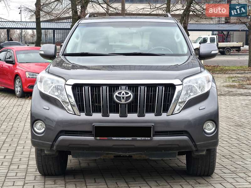 Позашляховик / Кросовер Toyota Land Cruiser Prado 2013 в Дніпрі