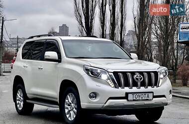 Позашляховик / Кросовер Toyota Land Cruiser Prado 2016 в Києві