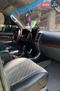 Внедорожник / Кроссовер Toyota Land Cruiser Prado 2008 в 