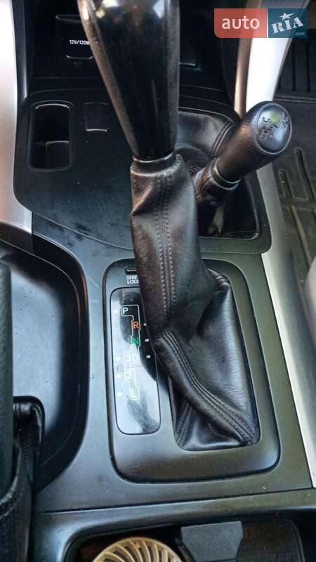 Внедорожник / Кроссовер Toyota Land Cruiser Prado 2005 в Херсоне