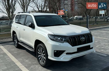 Позашляховик / Кросовер Toyota Land Cruiser Prado 2021 в Дніпрі