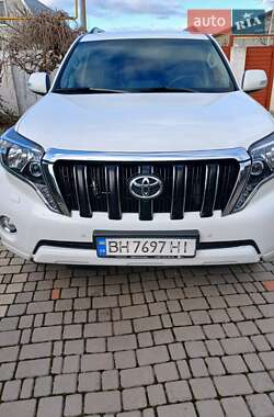 Позашляховик / Кросовер Toyota Land Cruiser Prado 2017 в Одесі