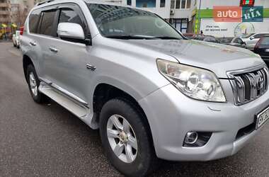 Внедорожник / Кроссовер Toyota Land Cruiser Prado 2011 в Киеве