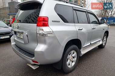 Внедорожник / Кроссовер Toyota Land Cruiser Prado 2011 в Киеве