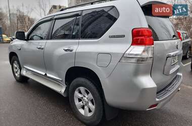 Внедорожник / Кроссовер Toyota Land Cruiser Prado 2011 в Киеве