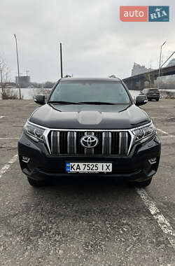 Внедорожник / Кроссовер Toyota Land Cruiser Prado 2020 в 