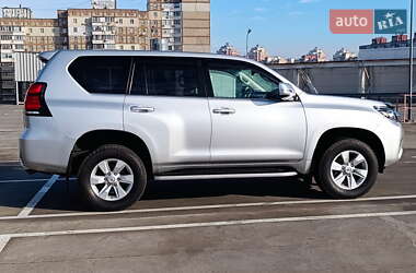 Позашляховик / Кросовер Toyota Land Cruiser Prado 2020 в Києві