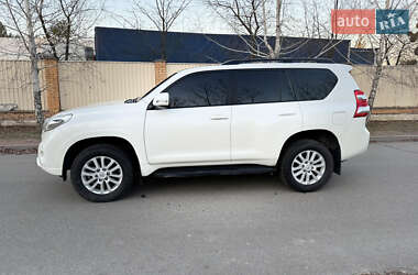 Позашляховик / Кросовер Toyota Land Cruiser Prado 2014 в 