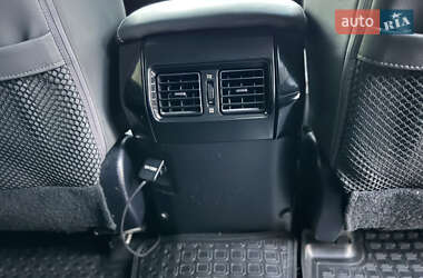 Позашляховик / Кросовер Toyota Land Cruiser Prado 2014 в 