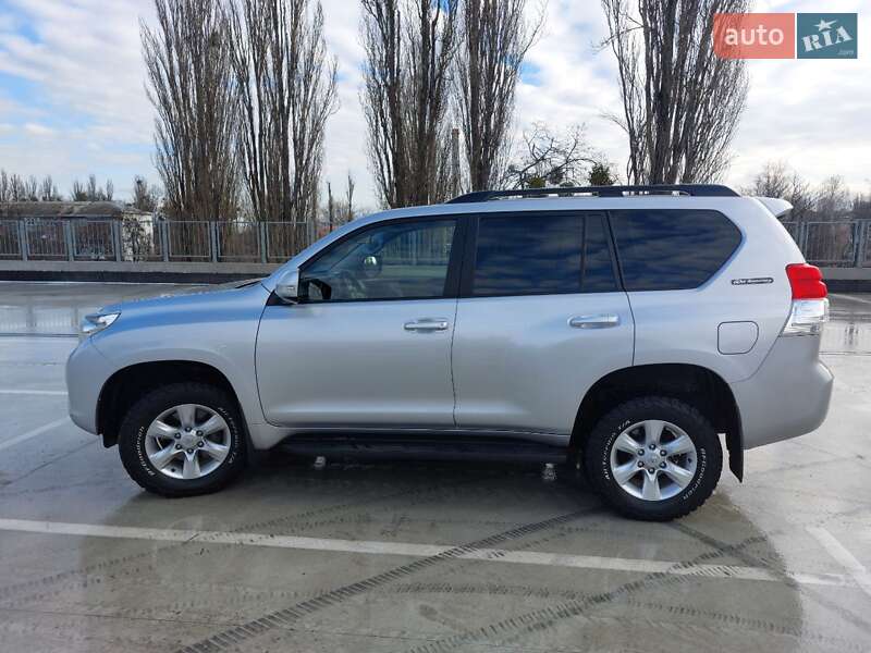 Toyota Land Cruiser Prado 2012