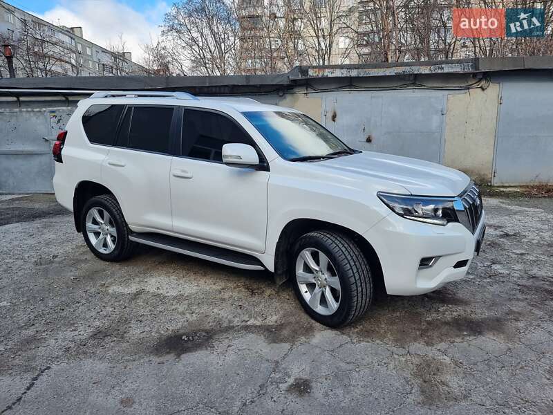 Toyota Land Cruiser Prado 2019