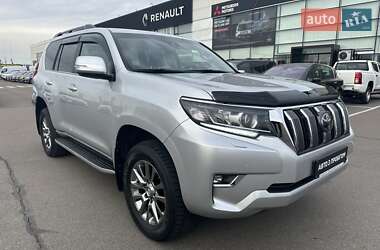 Позашляховик / Кросовер Toyota Land Cruiser Prado 2019 в Києві